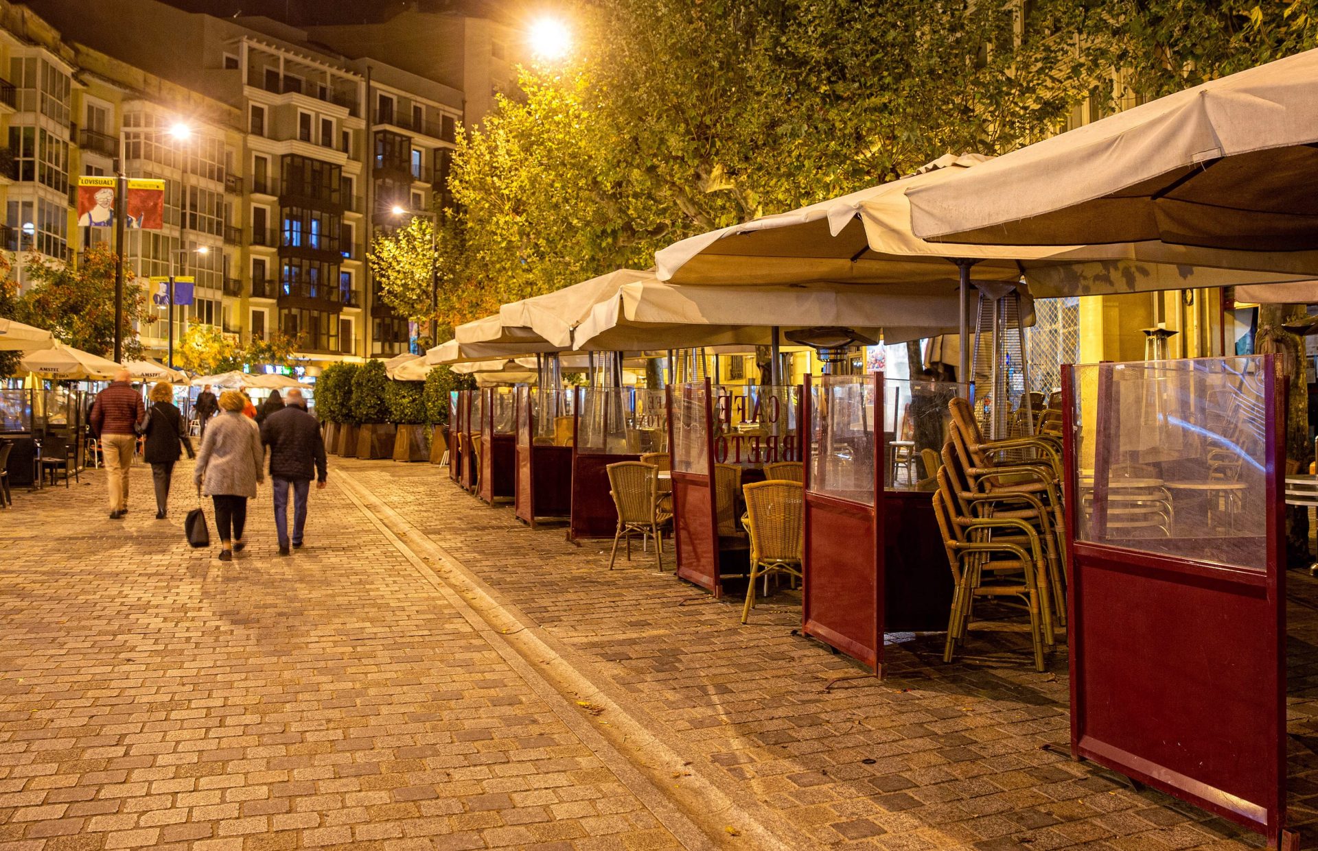 Asociación de vecinos del Casco Antiguo critica a Escobar por favorecer a la hostelería