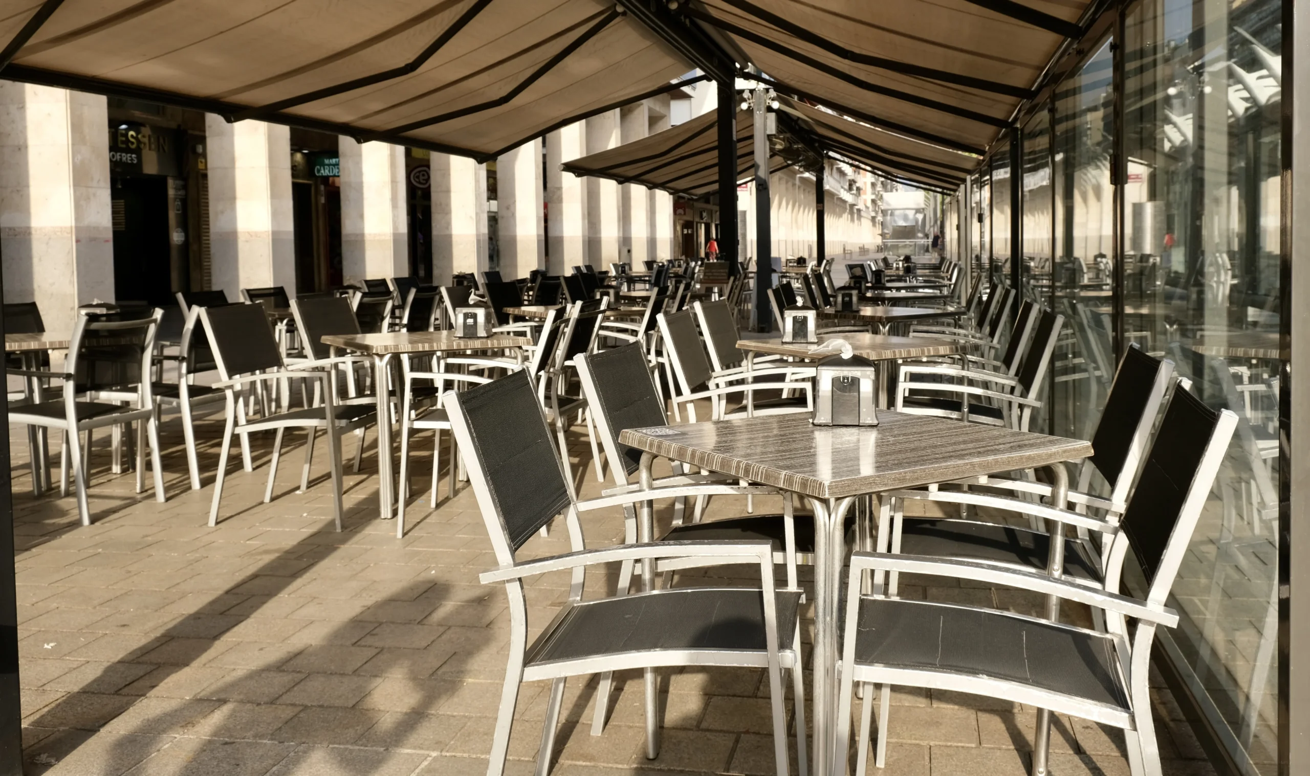 Nueva ordenanza de Logroño reduce horarios y espacios de terrazas